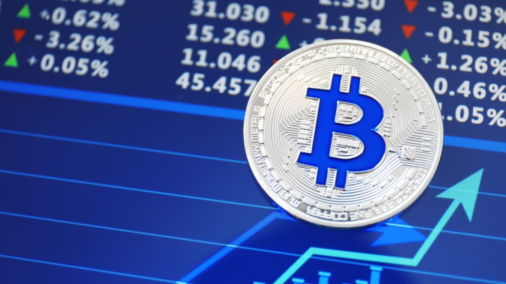 Bitcoin Holds $67K Despite War Tensions